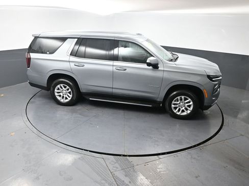 Used 2025 Chevrolet Tahoe LT image 44