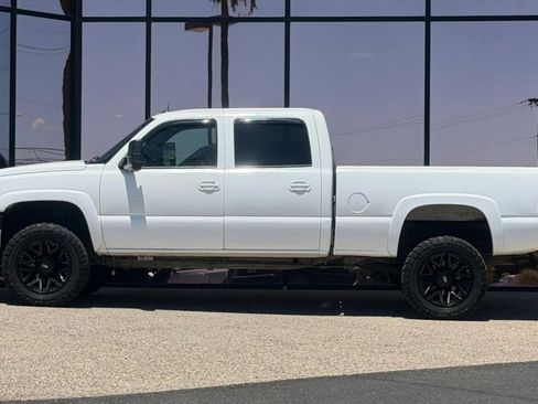 Used 2004 Chevrolet Silverado 2500 LT RWD image 5