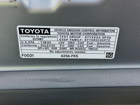 Used 2019 Toyota Camry SE image 19