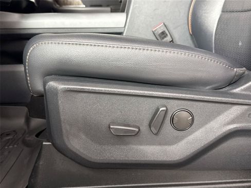 Used 2026 Ford F250 Lariat AWD/4WD image 28