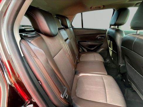 Used 2015 Chevrolet Trax LT w/ LT Sun and Sound Package image 24