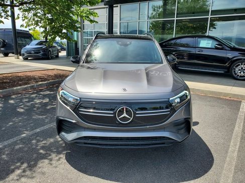 Used 2023 Mercedes-Benz EQB 350 4MATIC SUV image 3