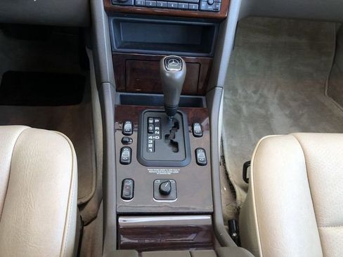 Used 1997 Mercedes-Benz C 230 image 17