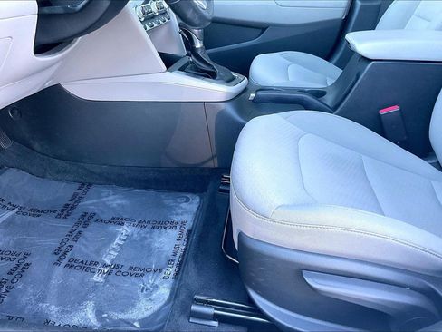 Used 2020 Hyundai Elantra Value Edition w/ Cargo Package (C1) image 16