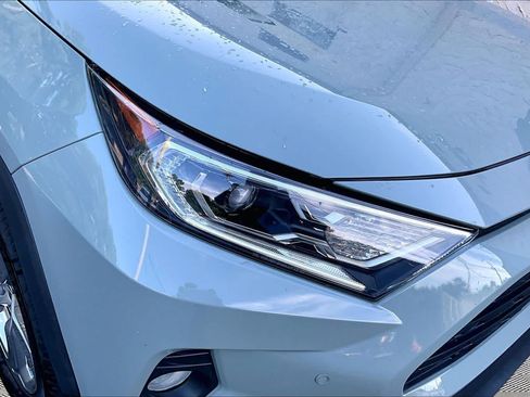 Used 2021 Toyota RAV4 XLE Premium AWD/4WD image 28