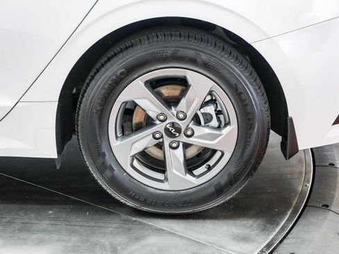 Used 2023 Kia K5 LXS FWD image 11