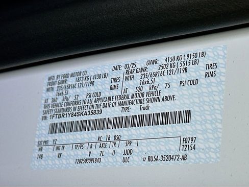 New 2025 Ford Transit 250 Low Roof RWD image 16