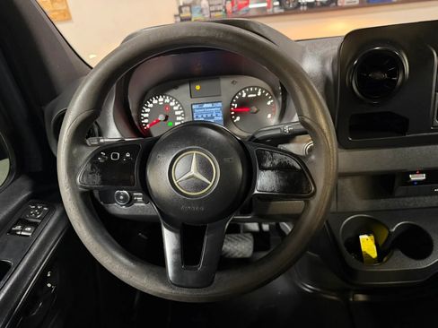Used 2019 Mercedes-Benz Sprinter 170 image 49