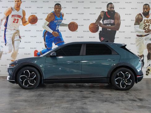 Used 2023 Hyundai Ioniq 5 SEL RWD image 17