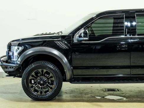 Used 2018 Ford F150 Raptor w/ Equipment Group 802A Luxury AWD/4WD image 42