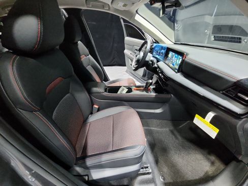 New 2026 Nissan Kicks SR FWD image 19
