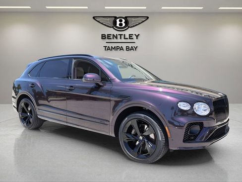 Used 2023 Bentley Bentayga Extended Wheelbase AWD/4WD image 11