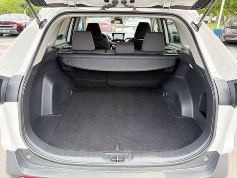 Used 2024 Toyota RAV4 XLE FWD image 21