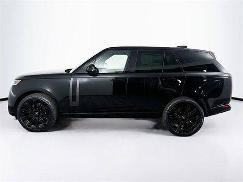 New 2025 Land Rover Range Rover SE image 8