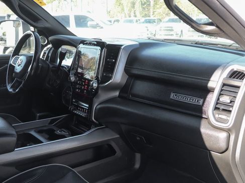 Used 2021 RAM 3500 Laramie AWD/4WD image 41