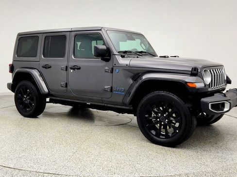 Used 2025 Jeep Wrangler Sahara w/ Safety Group image 3