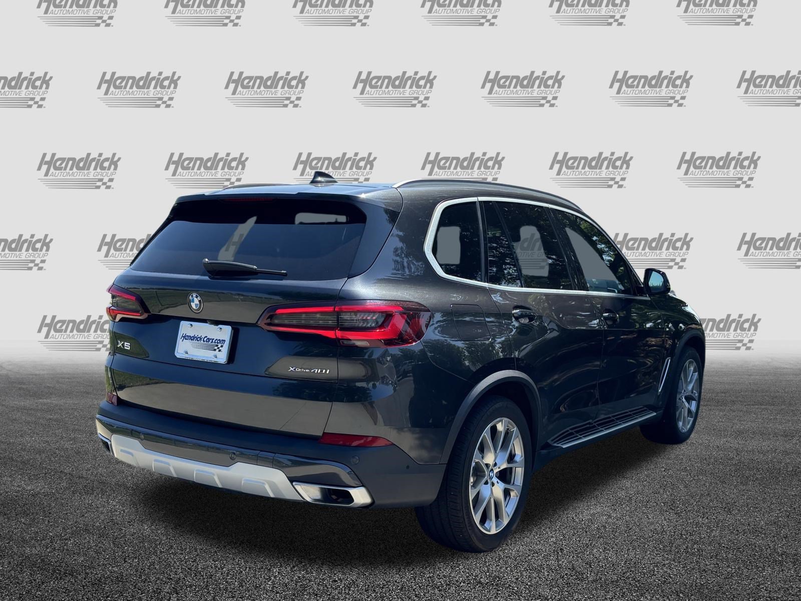 Used 2023 BMW X5 xDrive40i AWD/4WD image 10