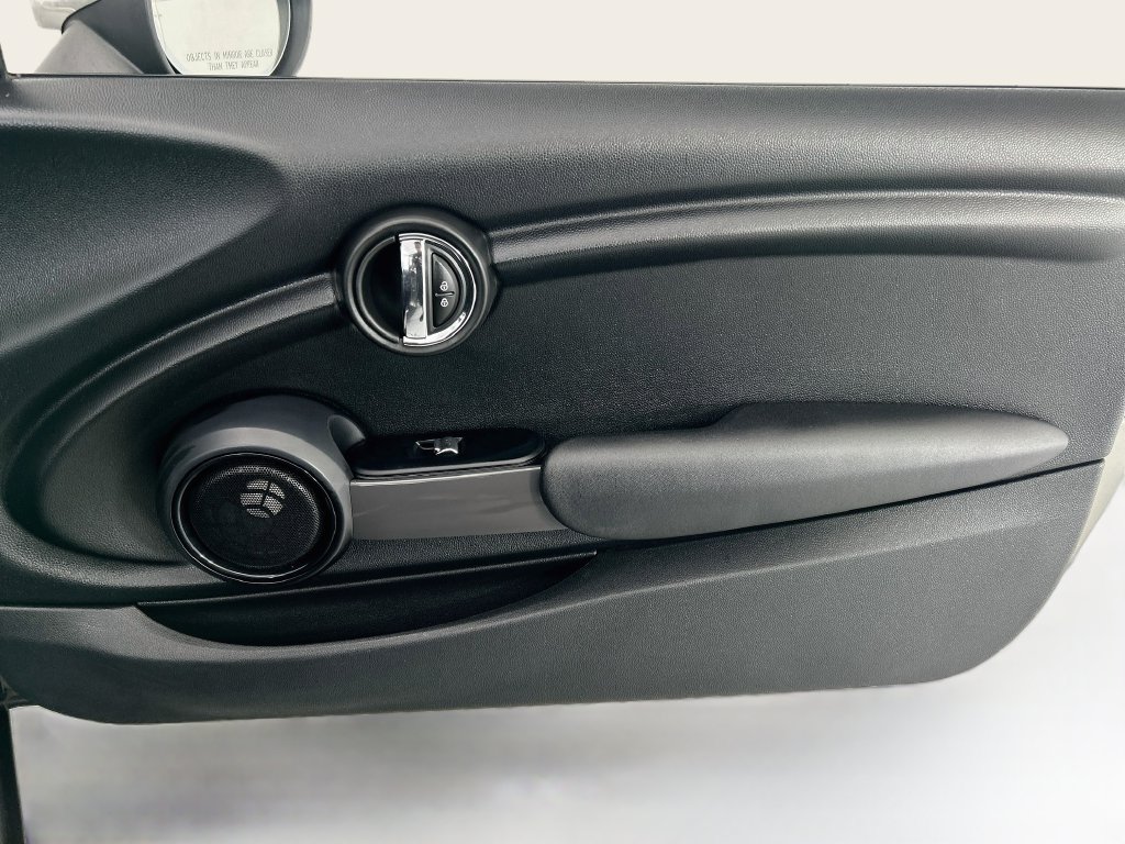 Used 2016 MINI Cooper Convertible FWD image 23