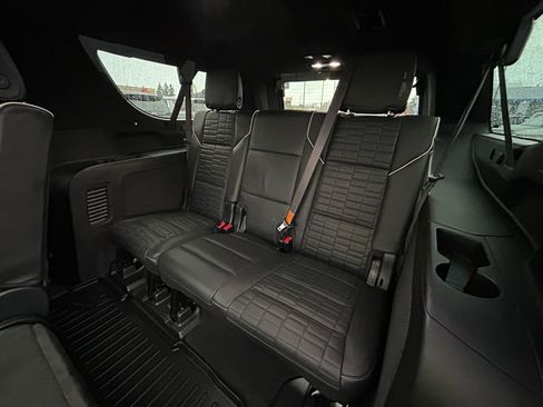 Used 2021 Cadillac Escalade ESV Sport Platinum image 35