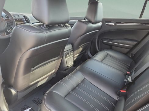 Used 2023 Chrysler 300 S RWD image 5