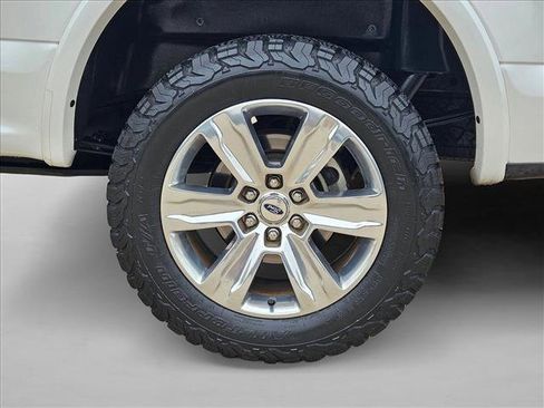 Used 2016 Ford F150 Platinum w/ Equipment Group 701A Luxury image 25