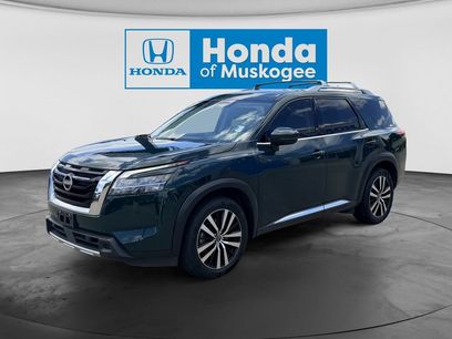 Used 2023 Nissan Pathfinder Platinum