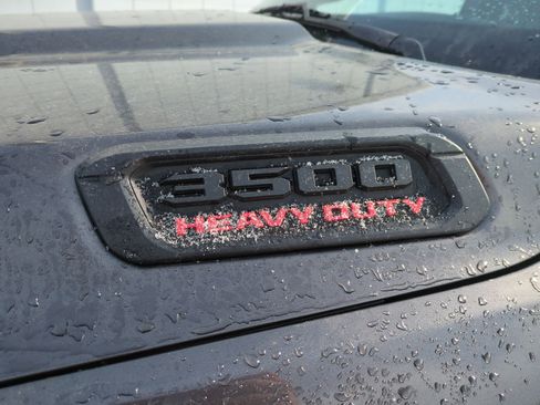 Used 2025 RAM 3500 Big Horn image 32