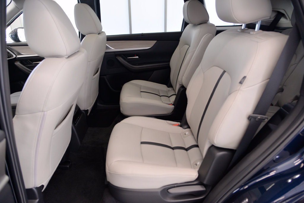 Certified 2024 MAZDA CX-90 3.3 Turbo w/ Premium Package AWD/4WD image 28