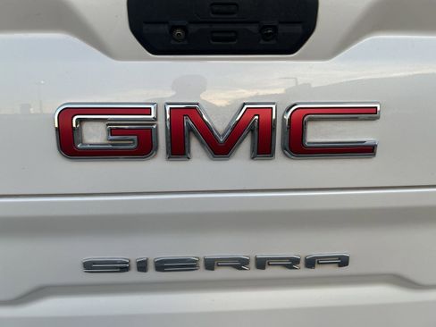 Used 2019 GMC Sierra 1500 SLT w/ SLT Premium Plus Package image 10