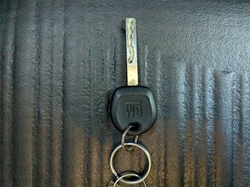 Used 2024 GMC Savana 2500 w/ Driver Convenience Package image 19