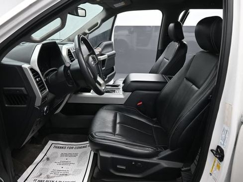 Used 2019 Ford F150 Lariat w/ Equipment Group 502A Luxury AWD/4WD image 12
