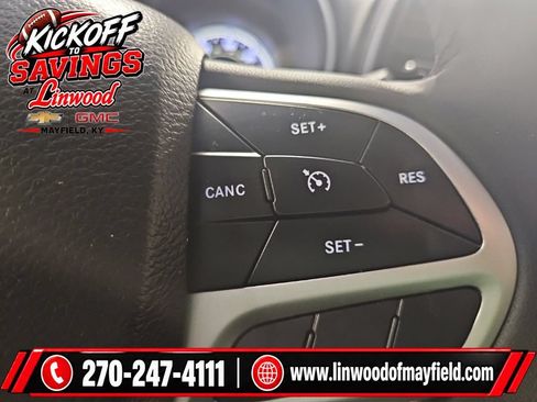 Used 2022 Jeep Cherokee Latitude AWD/4WD image 18