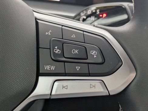 Certified 2025 Volkswagen Tiguan S FWD image 25