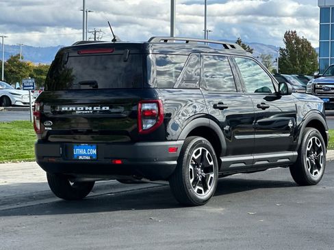 Certified 2023 Ford Bronco Sport Outer Banks w/ Tech Package image 2