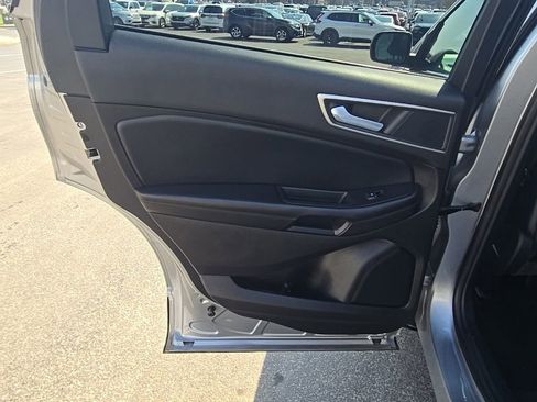 Used 2022 Ford Edge SEL AWD/4WD image 26