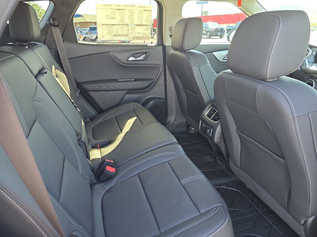New 2026 Chevrolet Blazer LT w/ Sound & Technology Package AWD/4WD image 24