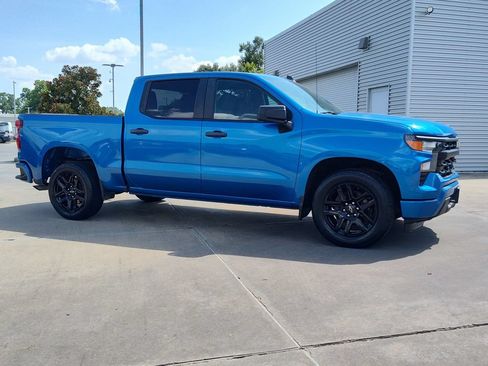Used 2022 Chevrolet Silverado 1500 Custom w/ LPO, Dark Essentials Package RWD image 12