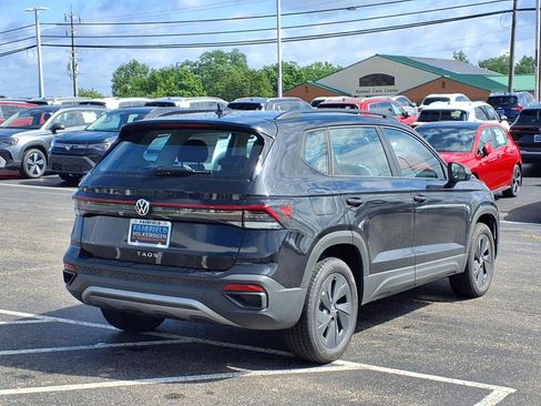 New 2025 Volkswagen Taos S image 7
