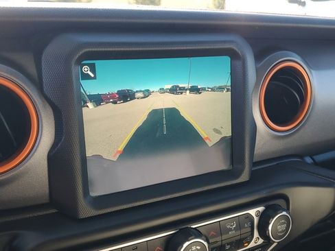 Used 2021 Jeep Gladiator Mojave image 24