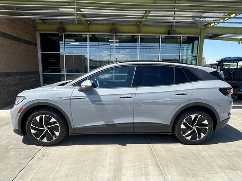 Used 2022 Volkswagen ID.4 Pro S image 6