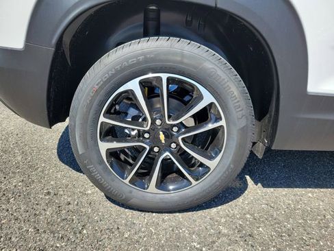 New 2026 Chevrolet TrailBlazer LT FWD image 5