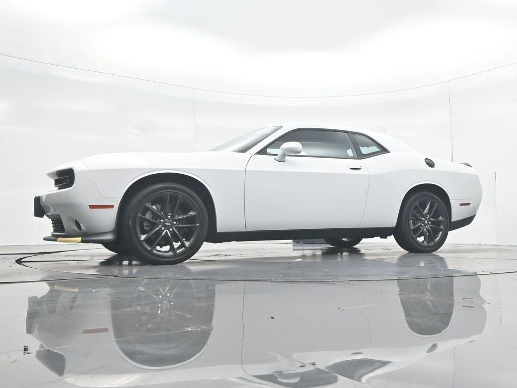 Used 2023 Dodge Challenger GT w/ Blacktop Package AWD/4WD image 31