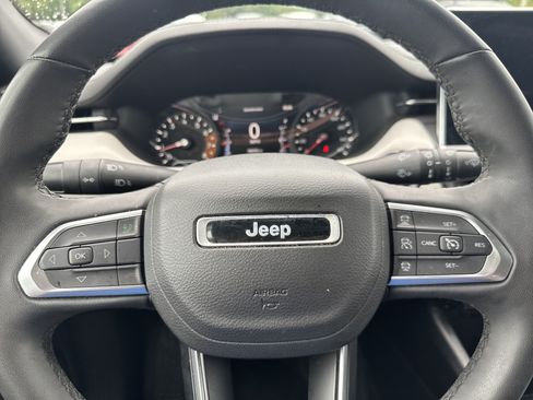 Used 2024 Jeep Compass Limited AWD/4WD image 10