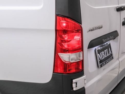 Used 2022 Mercedes-Benz Metris image 7