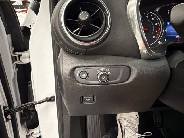 Used 2022 Chevrolet Blazer LT FWD image 26