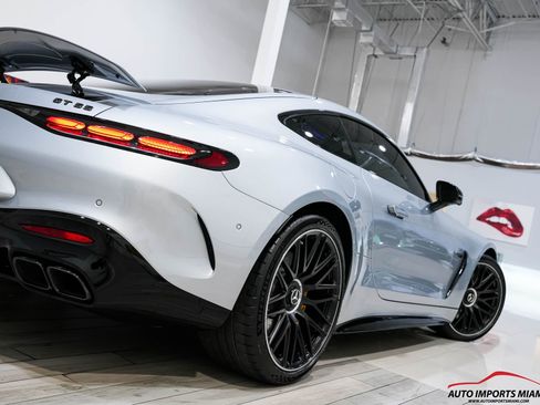Used 2025 Mercedes-Benz AMG GT 55 image 36