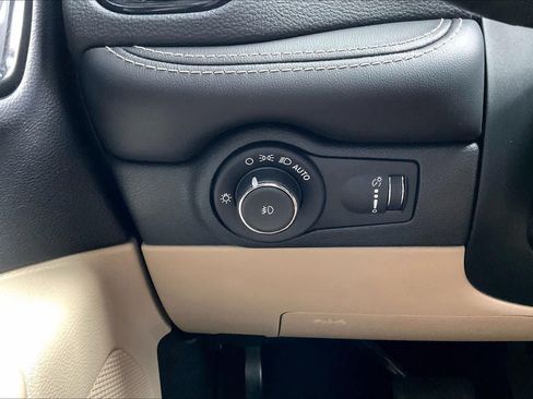 Used 2021 Dodge Durango SXT AWD/4WD image 33