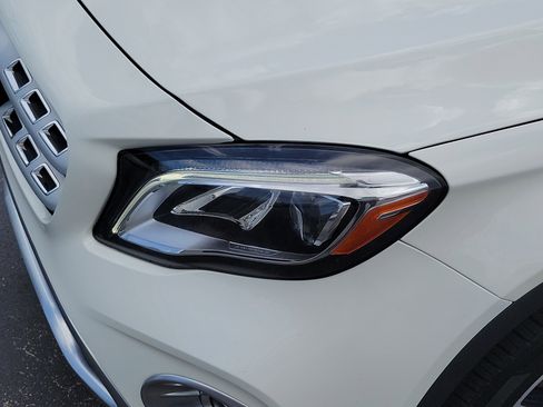 Used 2018 Mercedes-Benz GLA 250 image 12