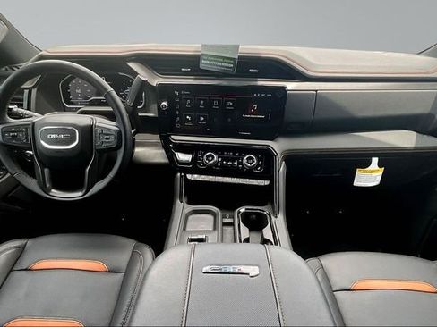 New 2025 GMC Sierra 2500 AT4 w/ AT4 Premium Plus Package AWD/4WD image 8