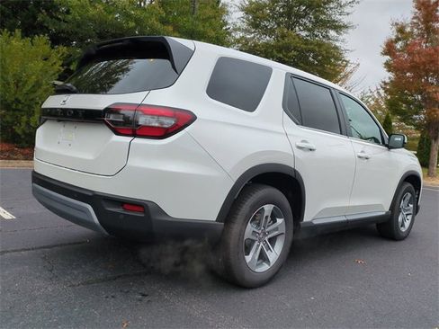 New 2025 Honda Pilot EX-L image 4